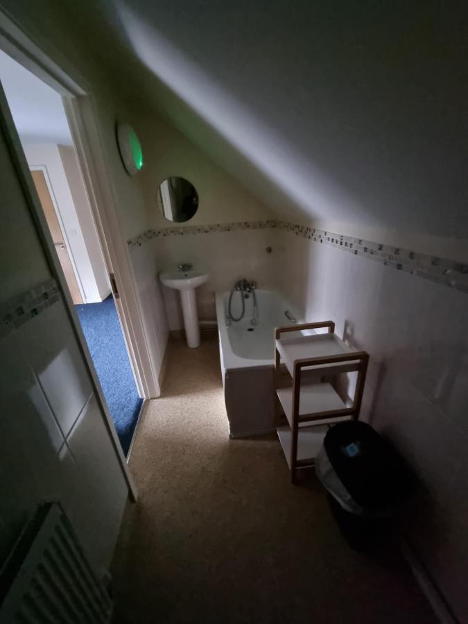 Kings Arms Guest House Еби Вейл Екстериор снимка