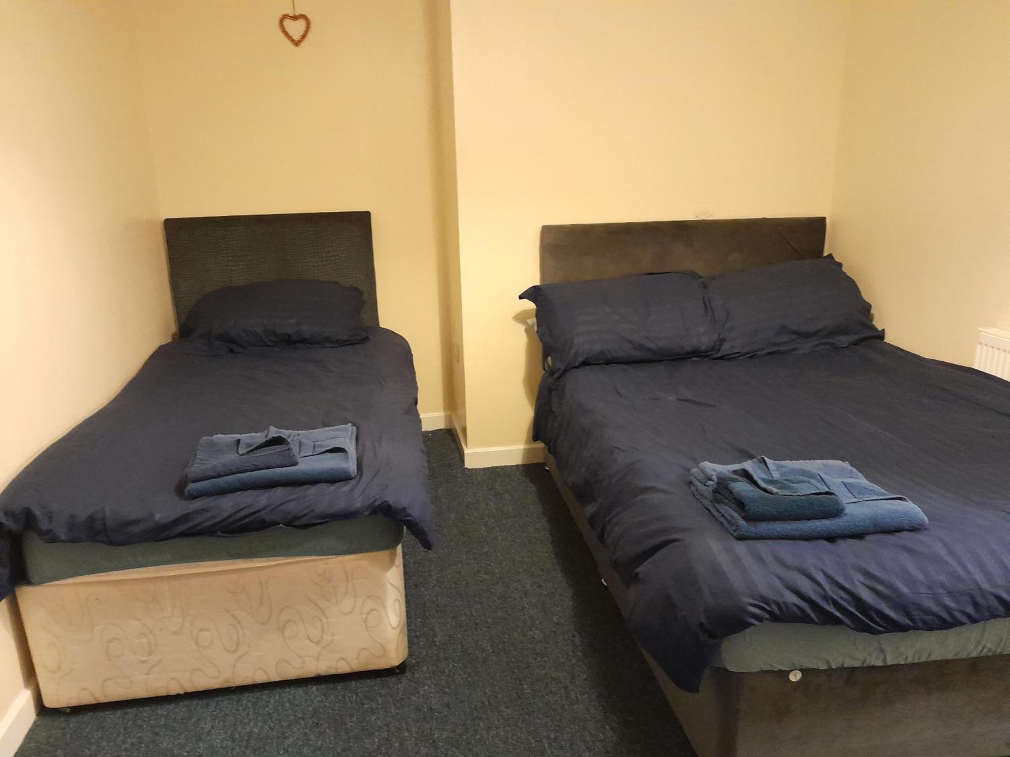 Kings Arms Guest House Еби Вейл Екстериор снимка