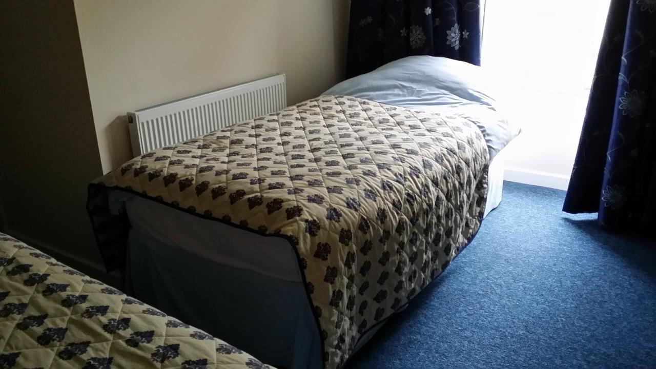 Kings Arms Guest House Еби Вейл Екстериор снимка