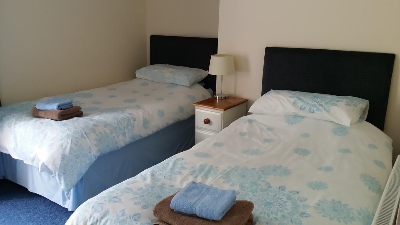 Kings Arms Guest House Еби Вейл Екстериор снимка