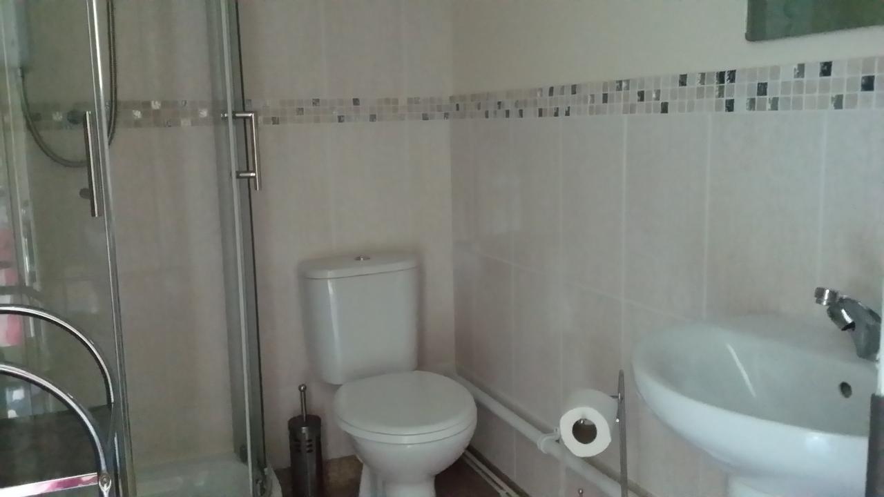 Kings Arms Guest House Еби Вейл Екстериор снимка